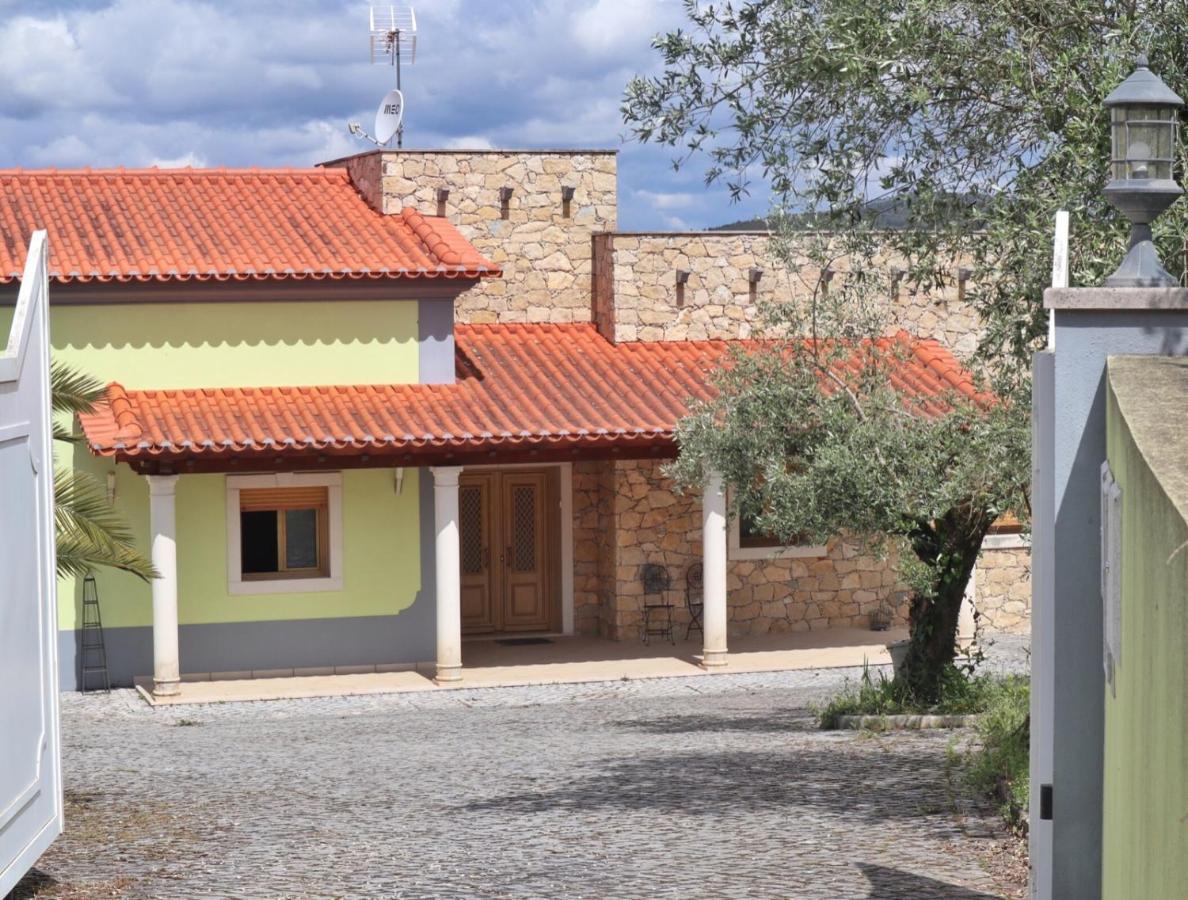 Do Alqueidao Villa *